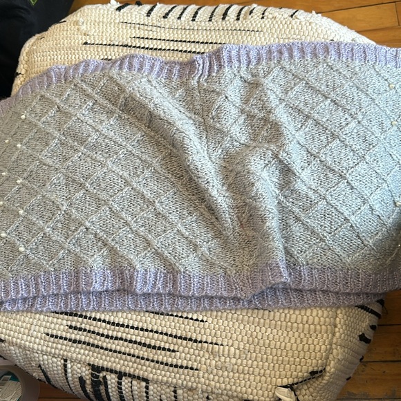 Scarf - Picture 5 of 10